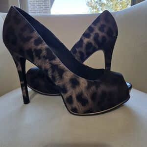 Guess Brown Leopard Print Peep Toe Heels